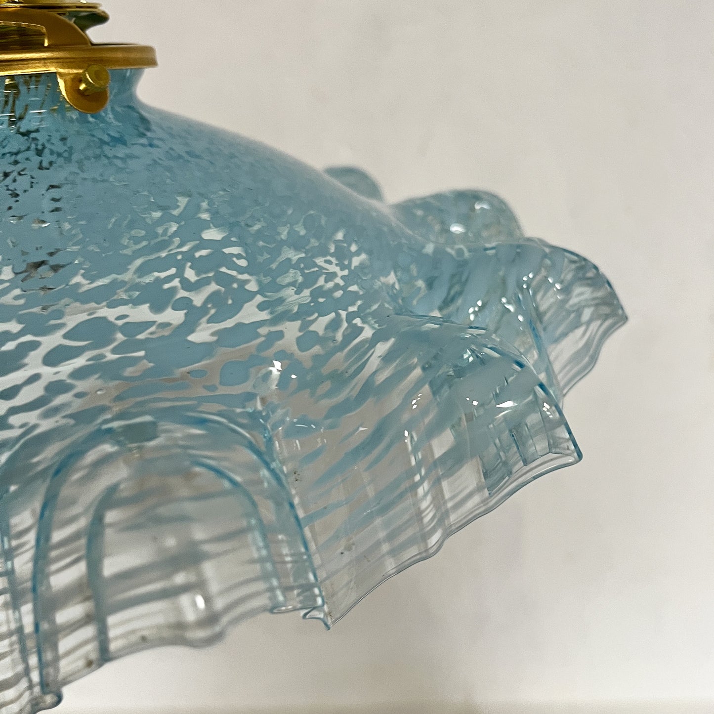 suspension vintage en verre de Clichy bleu