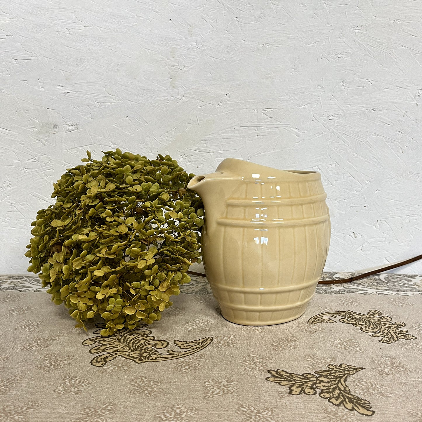 pichet vintage beige St-UZE