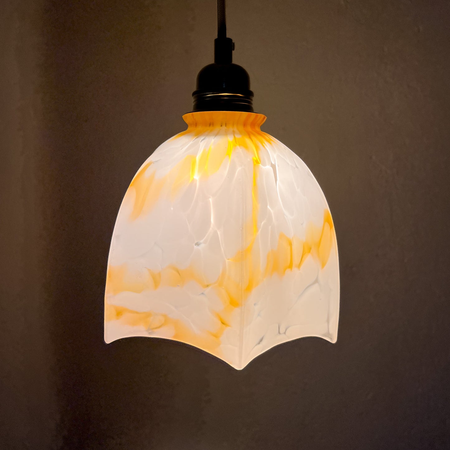 suspension tulipe vintage verre dépoli blanc et orange