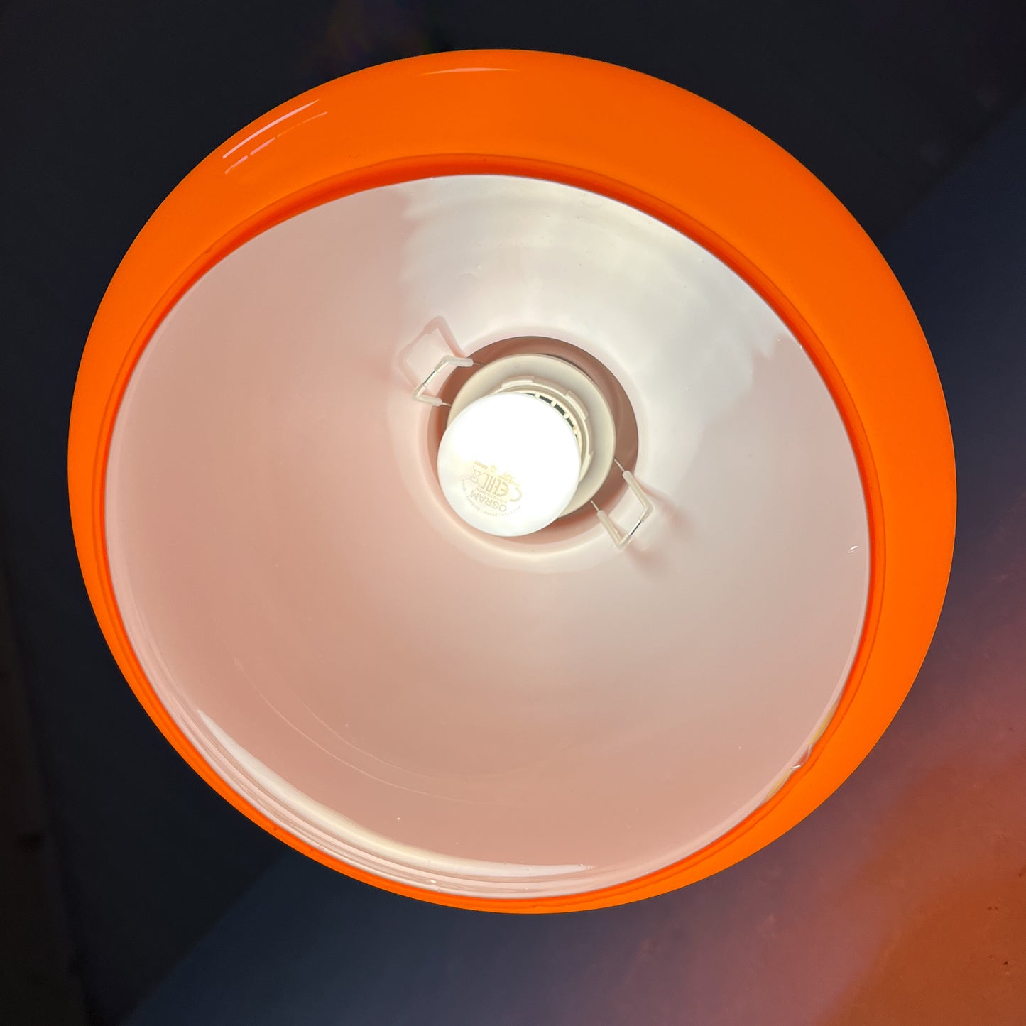 suspension en verre opaque, orange pop