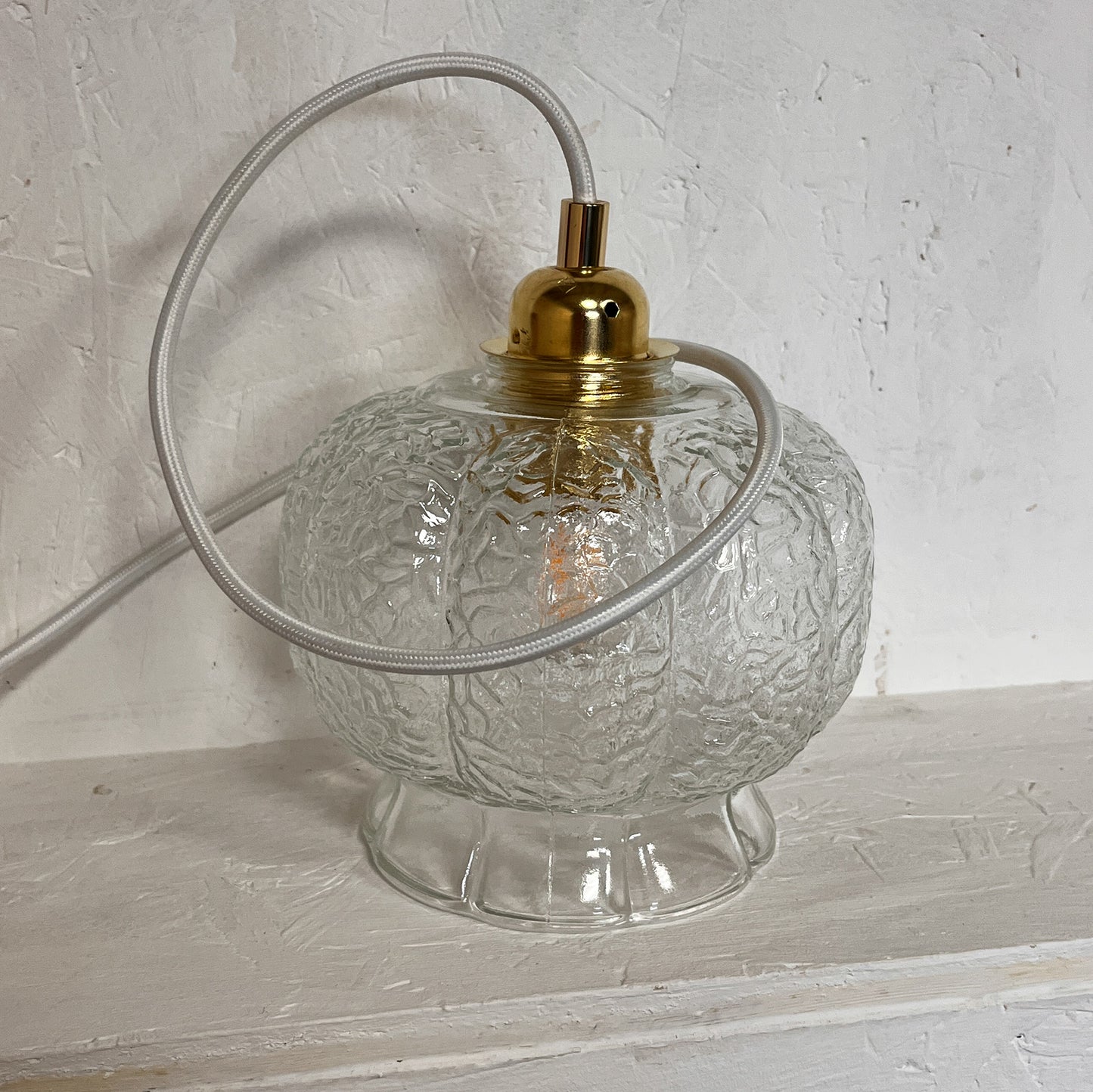 suspension globe vintage à facettes