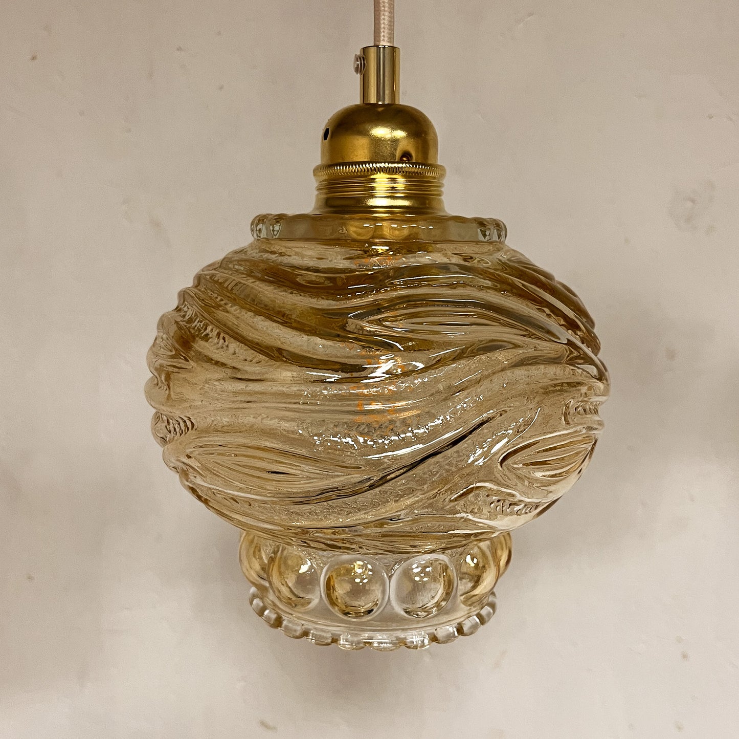 suspension globe vintage verre ambré