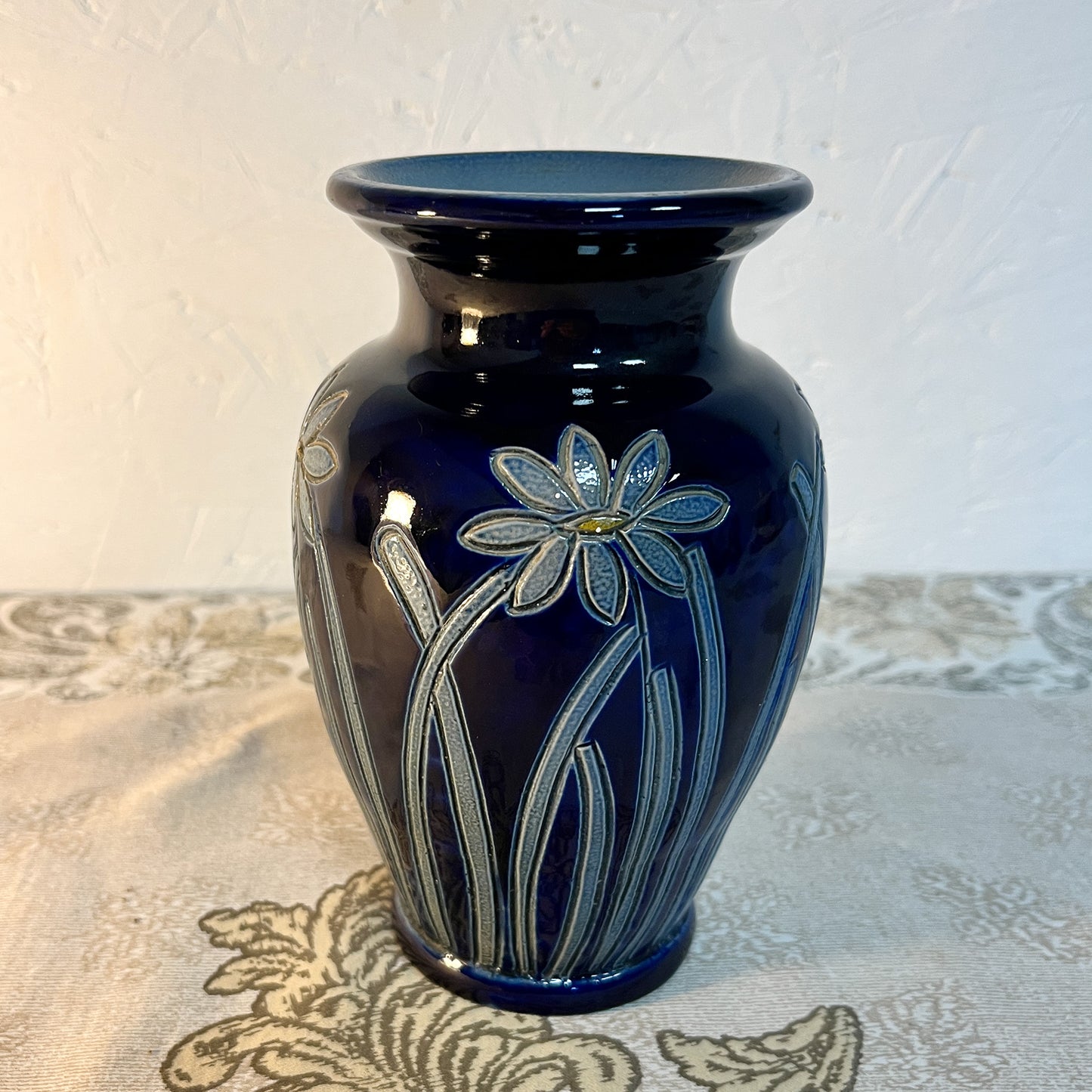 petit vase bleu en grès de Betschdorf