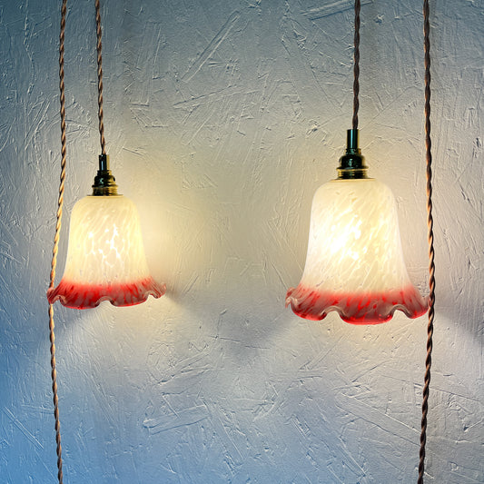 2 lampes baladeuses en verre de Clichy