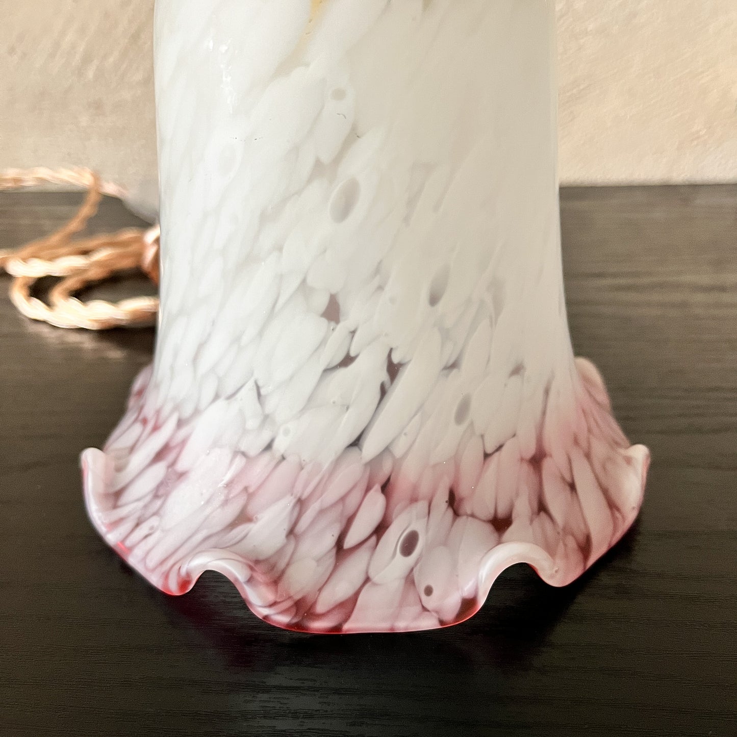 2 lampes baladeuses en verre de Clichy