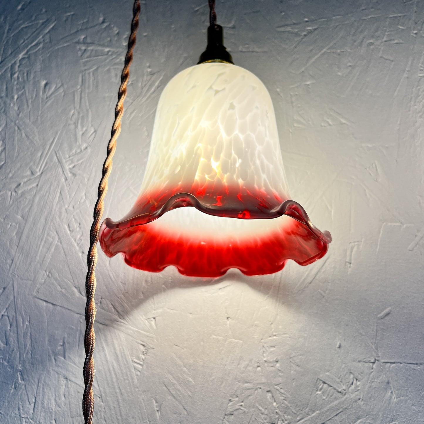 2 lampes baladeuses en verre de Clichy