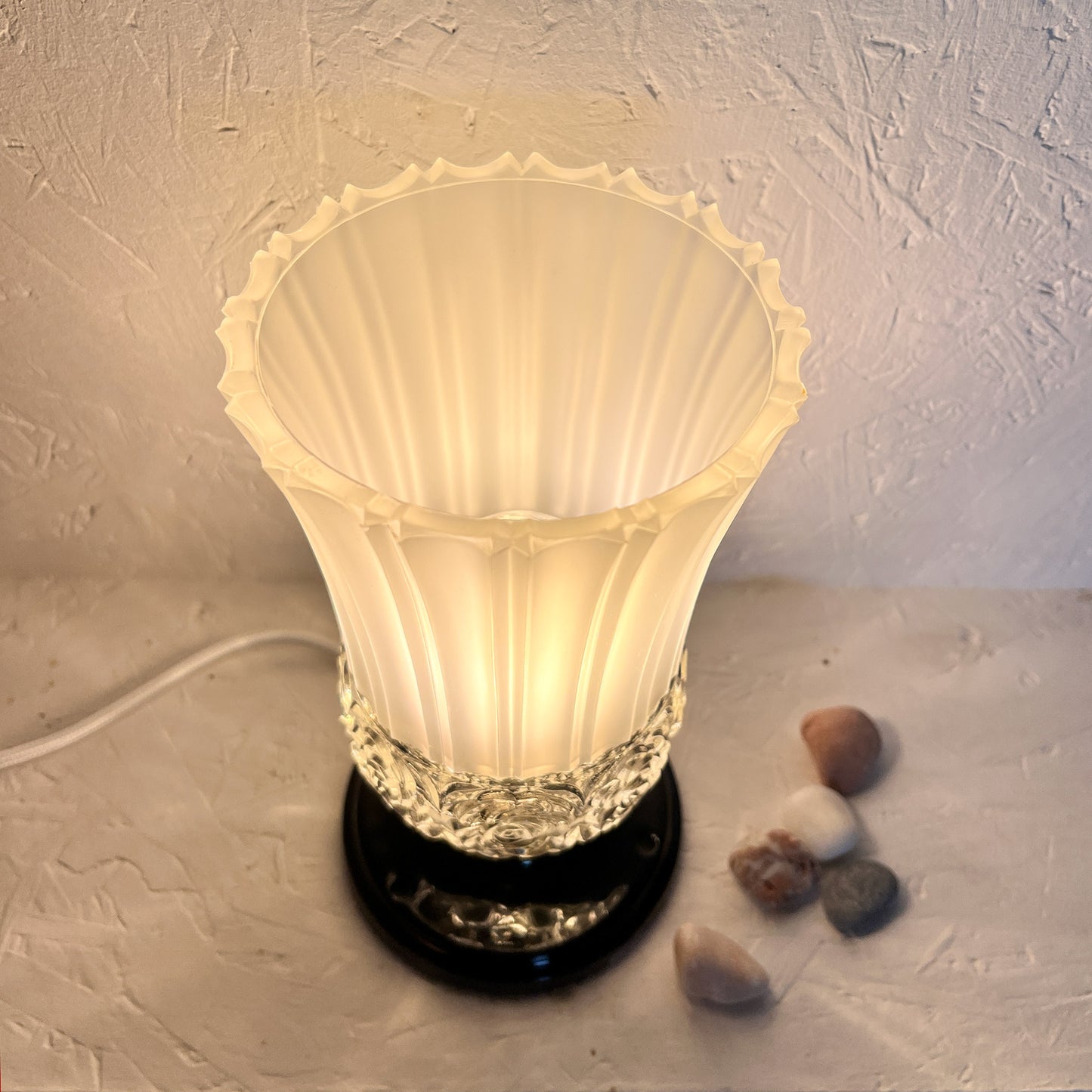lampe à poser globe vintage bi-matière