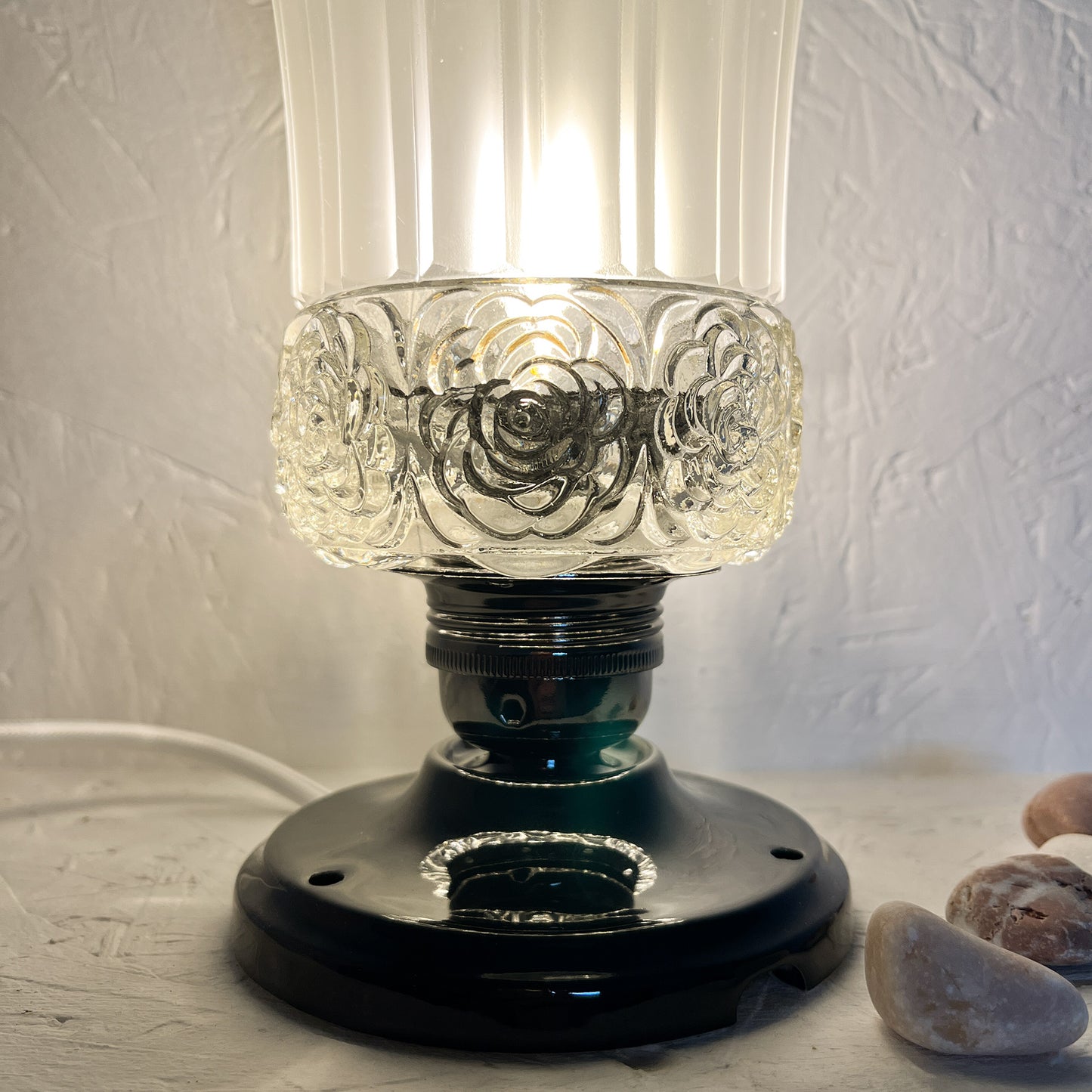 lampe à poser globe vintage bi-matière
