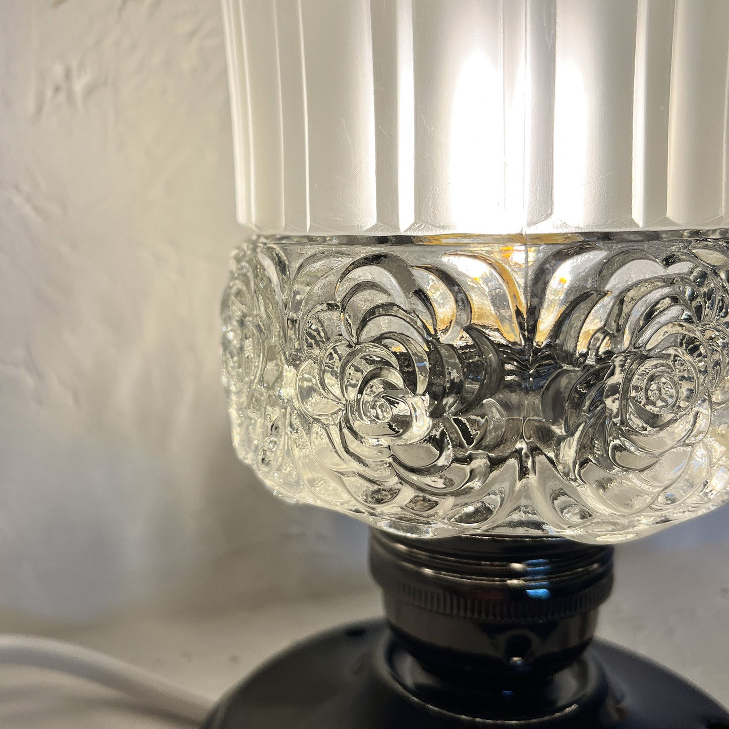lampe à poser globe vintage bi-matière
