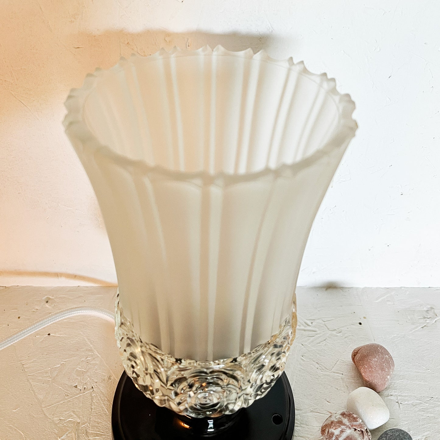 lampe à poser globe vintage bi-matière