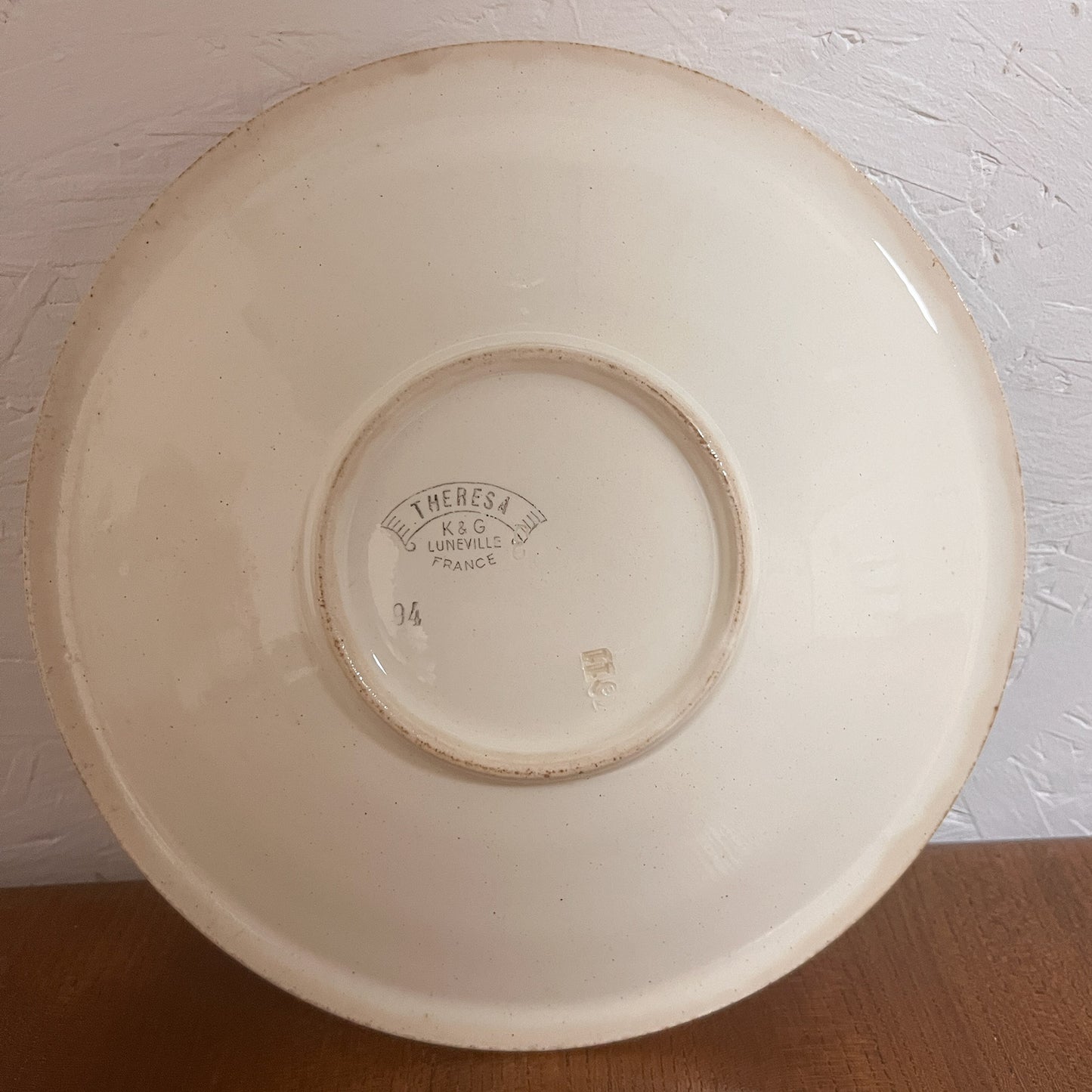 plat en faïence Lunéville décor « Theresa »
