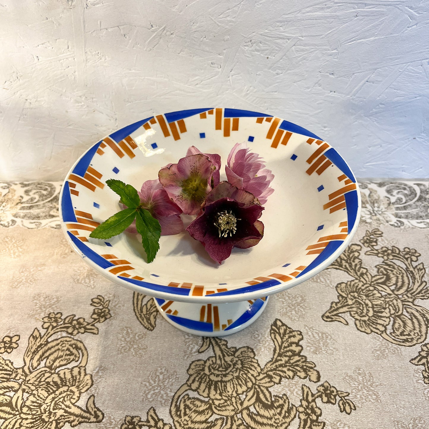 présentoir à gâteaux Céranord - Saint-Amand