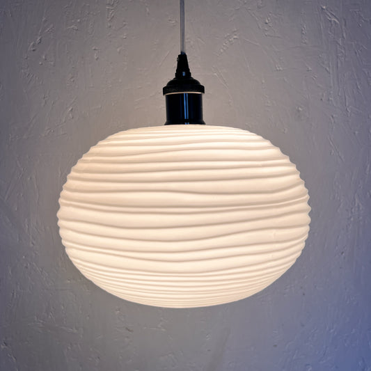 suspension globe opalin blanc effet plissé