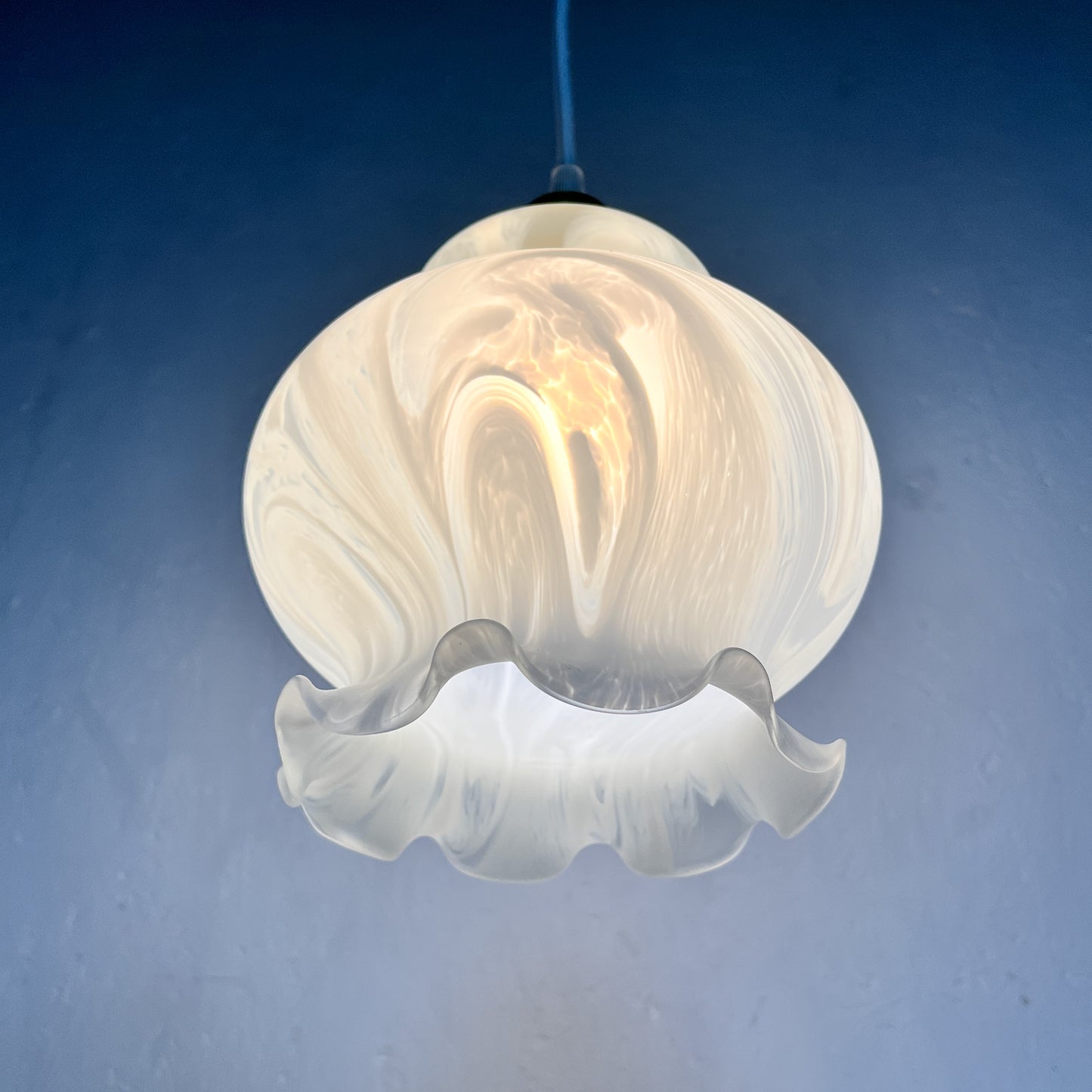 suspension tulipe verre dépoli blanc