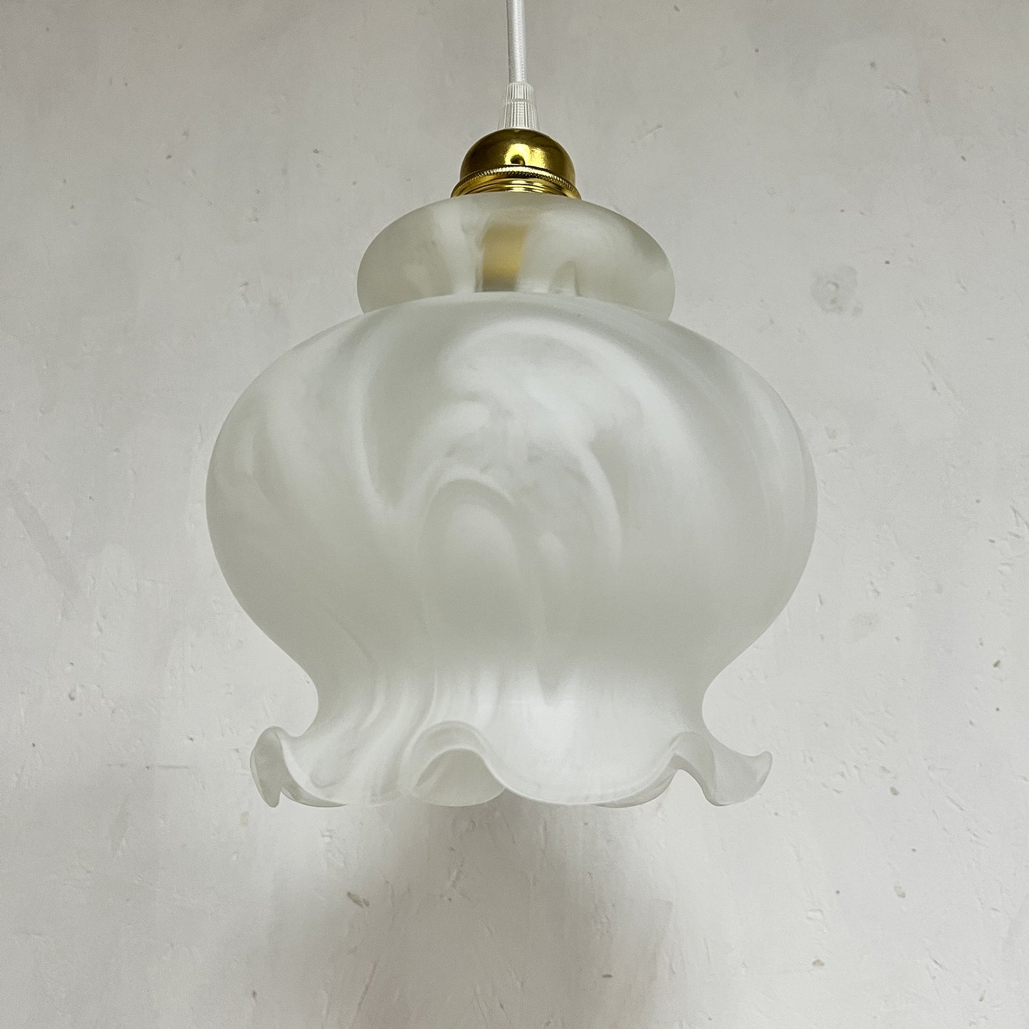 suspension tulipe verre dépoli blanc