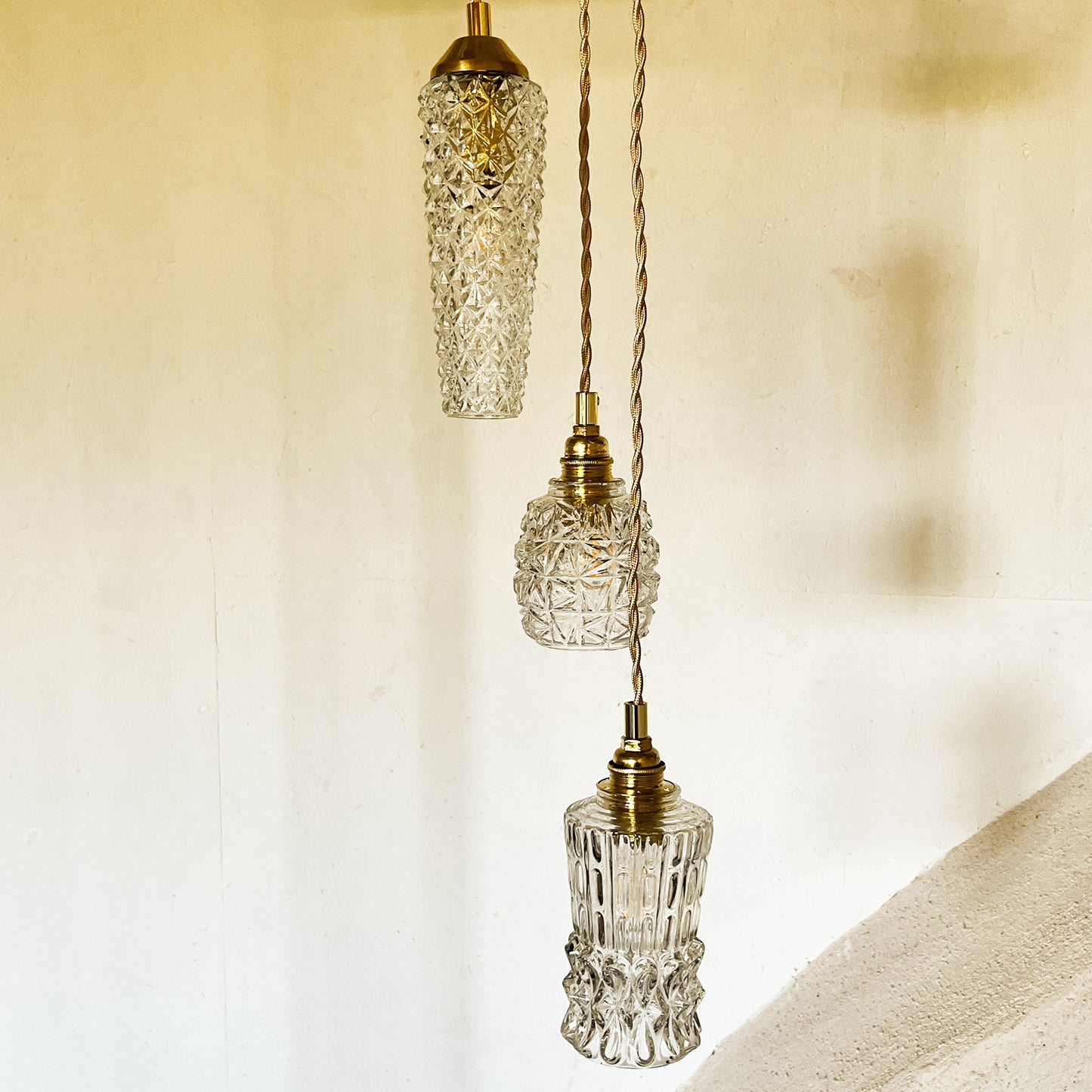 suspension en cascade de 3 globes en verre