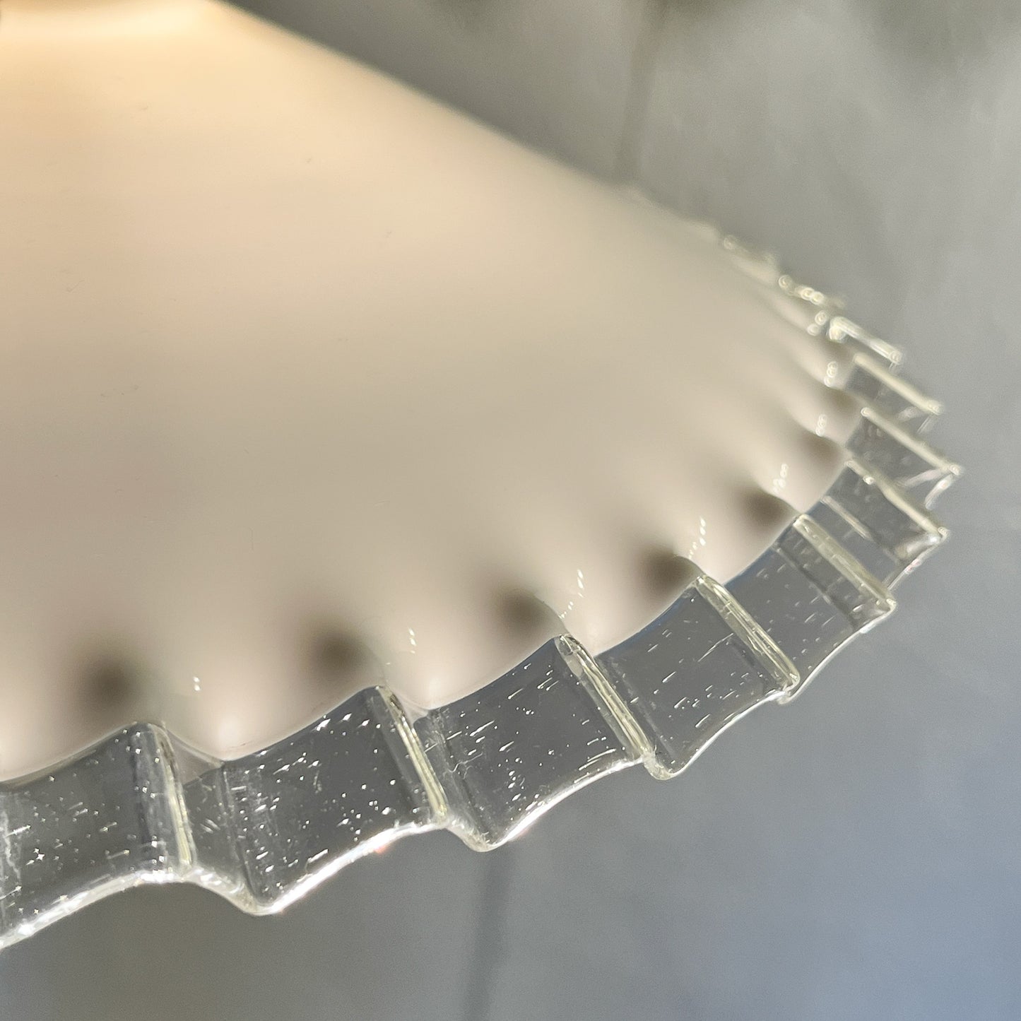 suspension abat-jour vintage opaline blanche