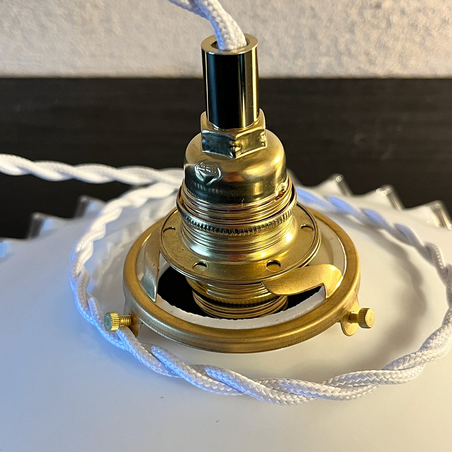 suspension abat-jour vintage opaline blanche