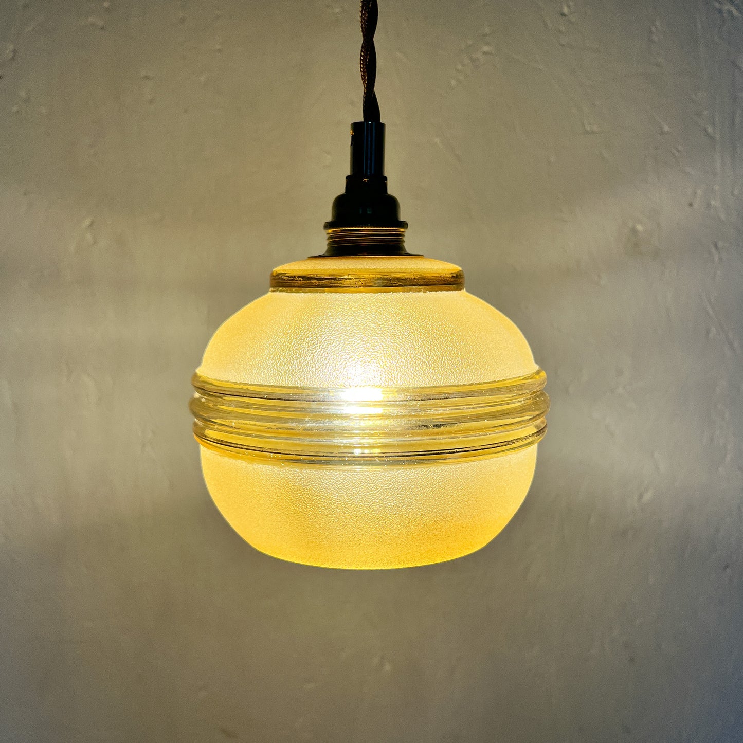 suspension vintage globe verre granité or