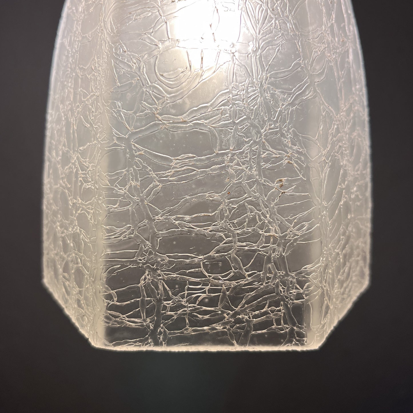 suspension tulipe hexagonale verre givré
