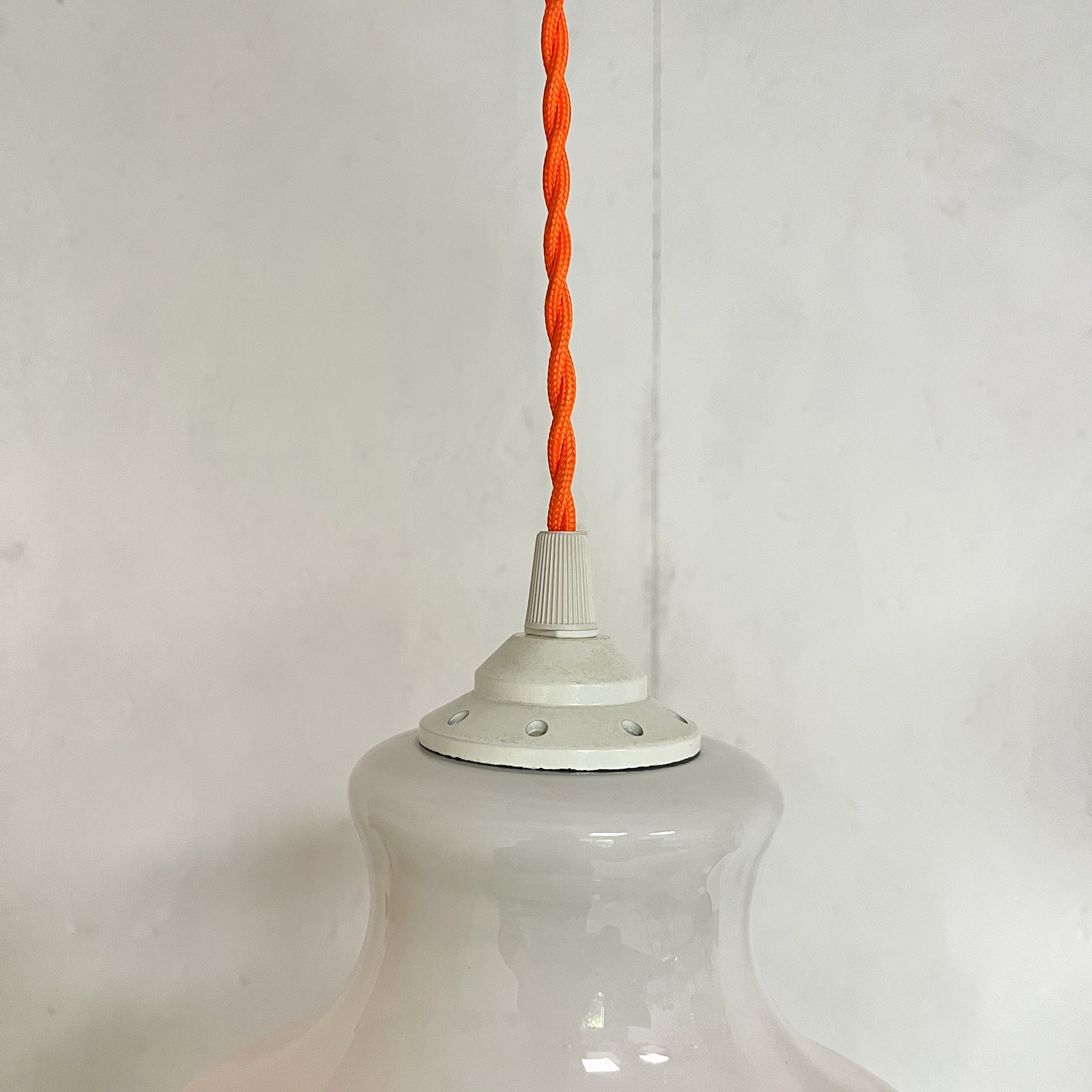 Suspension 5 globes verre fumé, 1970 Suspension 5 globes verre fumé, 1970