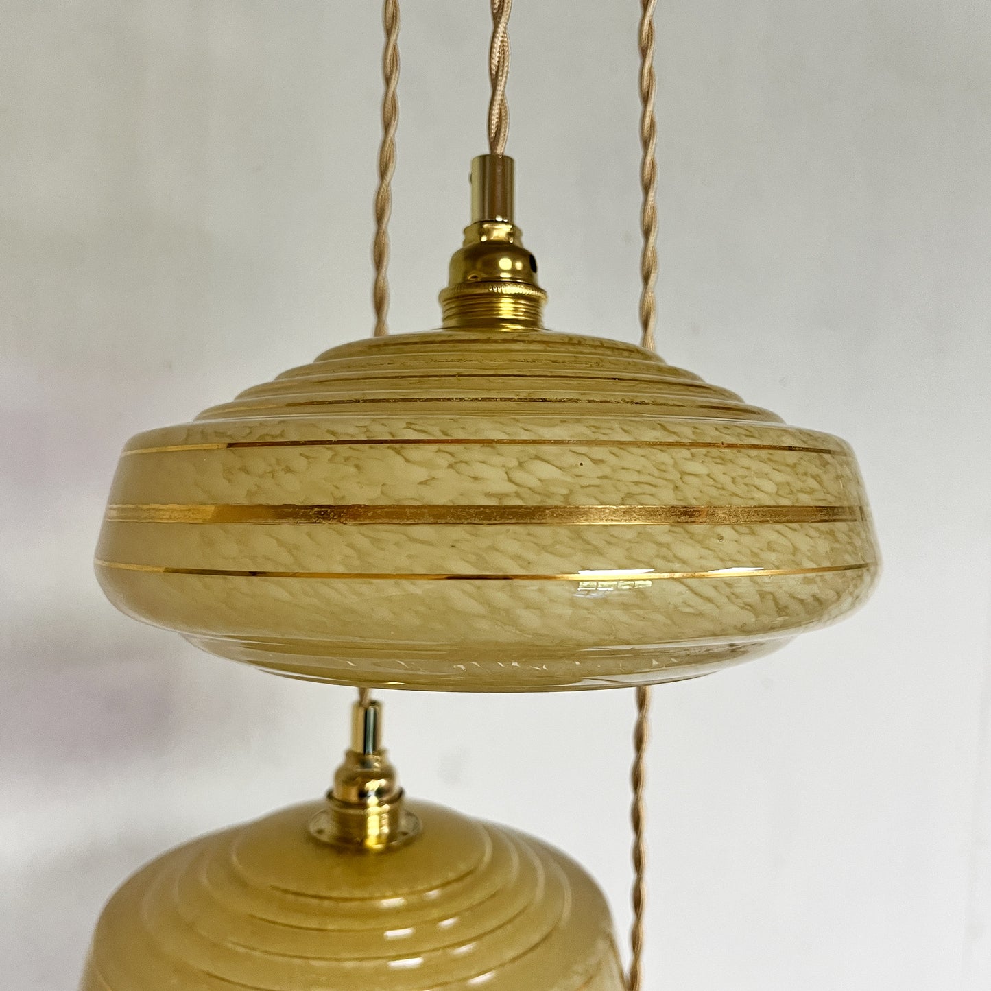 suspension en cascade de 3 globes verre de Clichy